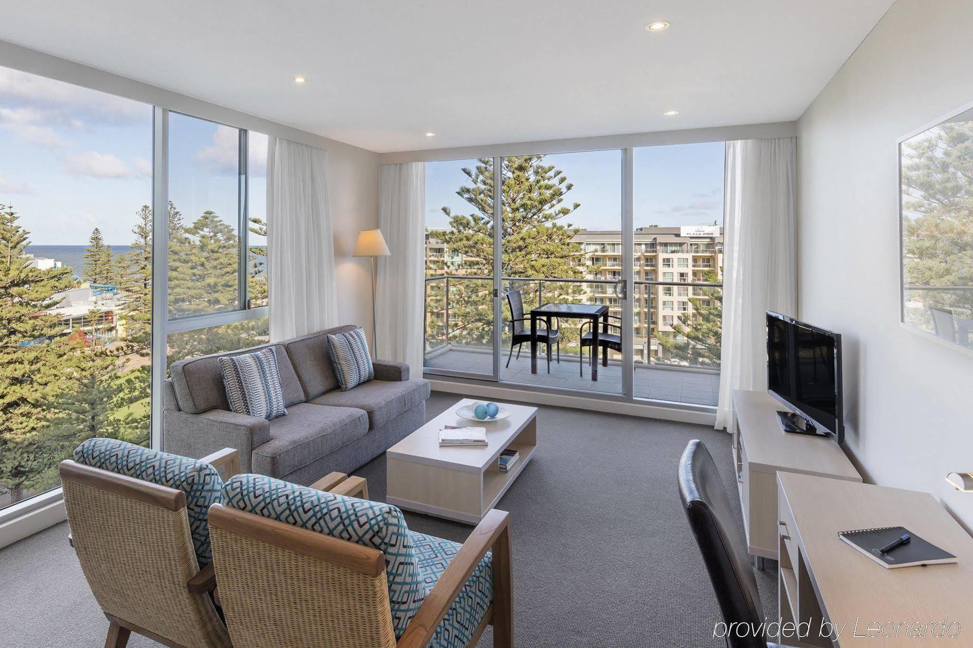 Oaks Glenelg Liberty Suites Adelaida Exterior foto